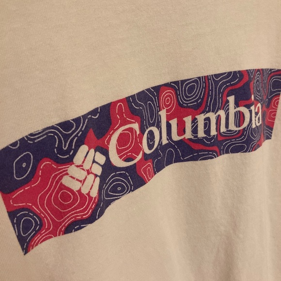 Columbia T-Shirt - Picture 2 of 4